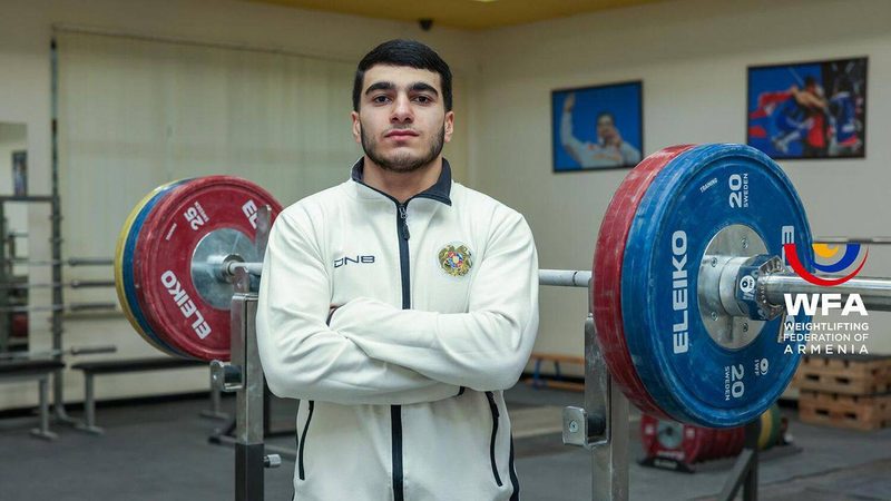 Спорт. Фото: Weightlifting Federation of Armenia, обрезано