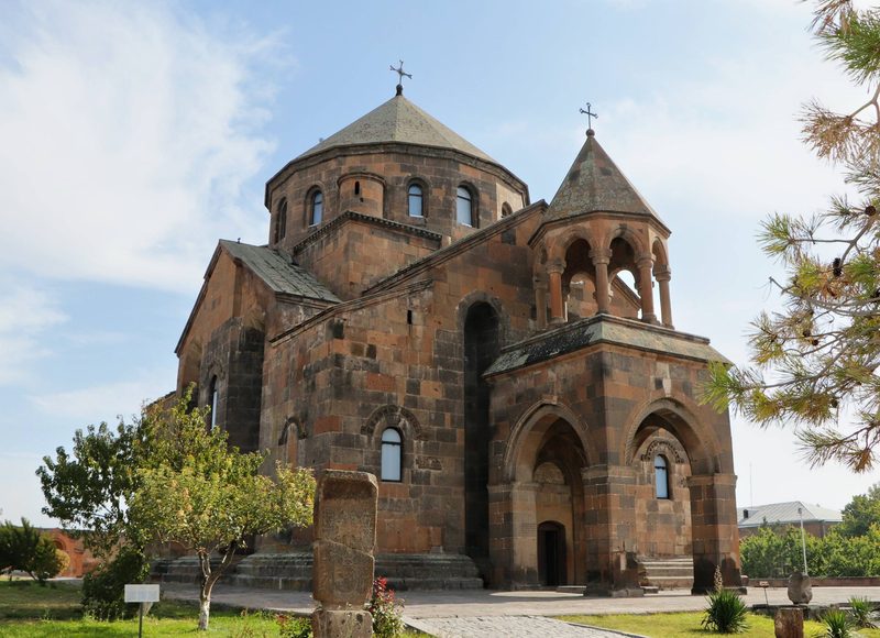 Church. Photo: Wikimedia Commons, cropped