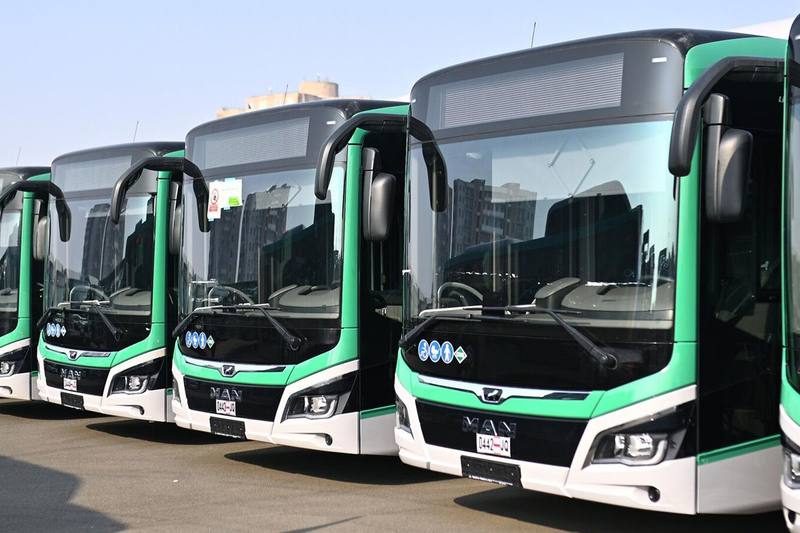 Հասարակություն․ Լուսանկարը՝ yerevancard.com, կտրված